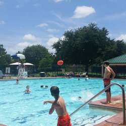 Brittney Lakes park & pool