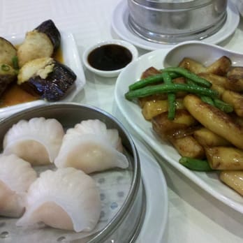 Sea Harbour - Haw gow, eggplant stuffed with shrimp, chow haw fun w/green beans... - Seafood Near Me - Rosemead, California Sea Harbour - Haw gow, eggplant stuffed with shrimp, chow haw fun w/green beans... - Seafood Near Me - Rosemead, California