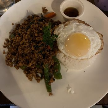 Lapisara Eatery - Holy Chili Bomb Basil - Breakfast & Brunch Near Me - San Francisco, California Lapisara Eatery - Holy Chili Bomb Basil - Breakfast & Brunch Near Me - San Francisco, California