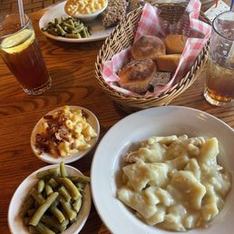 Chicken N' Dumplins Family Meal