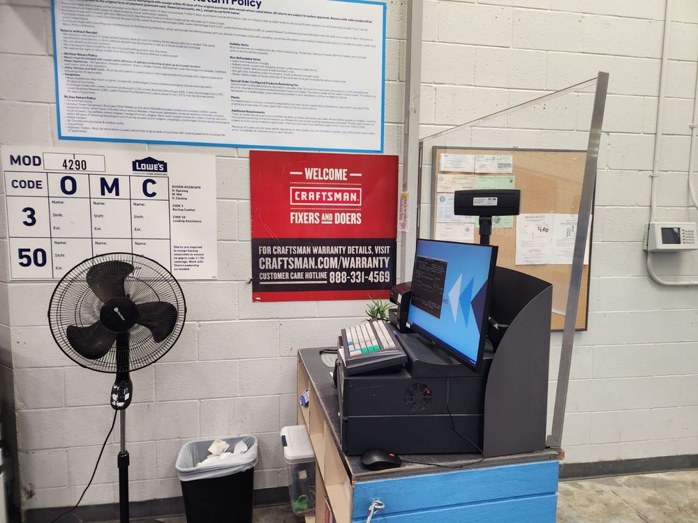 LOWE’S HOME IMPROVEMENT Updated October 2024 70 Photos & 213