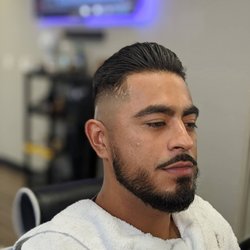 The Refinery Barbershop - Mid/high fade