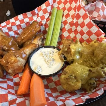 WingNutz - LARGE WINGS (10) Carolina Mustard Parmesan Curry - Chicken Wings Near Me - Las Vegas, Nevada