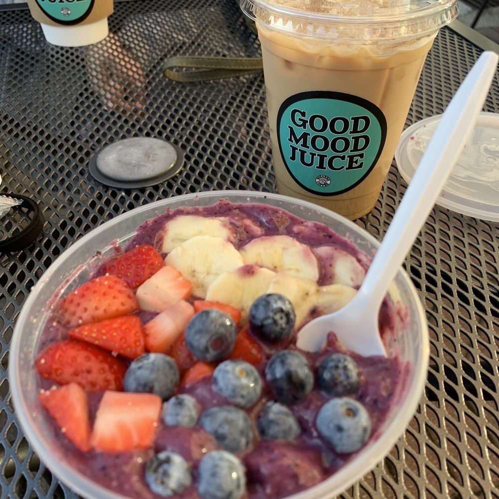Bizarre Coffee - Açaí Berry Bowl, Iced Vanilla Latte and Carmel Vibes - Coffee & Tea Near Me - Canton, Georgia Bizarre Coffee - Açaí Berry Bowl, Iced Vanilla Latte and Carmel Vibes - Coffee & Tea Near Me - Canton, Georgia