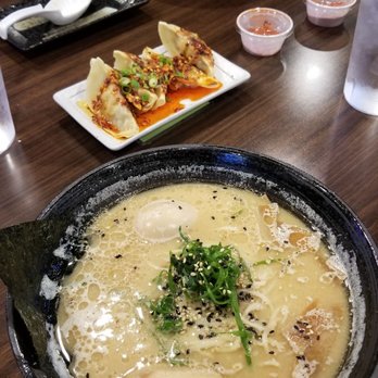 Noods Ramen Bar - Black garlic tonkotsu ramen, garlic chili gyoza, and noods tori paitan ramen - Ramen Near Me - Honolulu, Hawaii Noods Ramen Bar - Black garlic tonkotsu ramen, garlic chili gyoza, and noods tori paitan ramen - Ramen Near Me - Honolulu, Hawaii