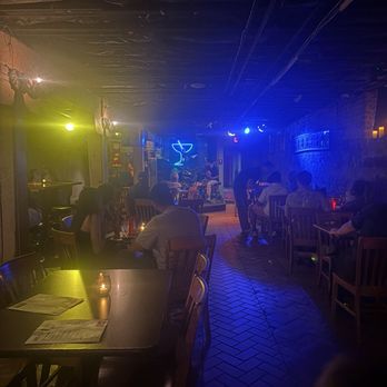 Elephant Room - Seating - Jazz & Blues Near Me - Austin, Texas Elephant Room - Seating - Jazz & Blues Near Me - Austin, Texas