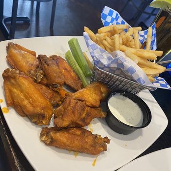 Tru Burger - Chicken Wings - Burgers Near Me - Anthem, Arizona Tru Burger - Chicken Wings - Burgers Near Me - Anthem, Arizona
