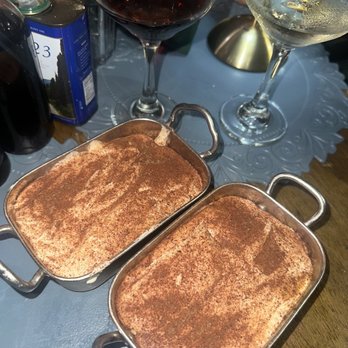 Pane e Vino - Classic tiramisu - Italian Near Me - Miami Beach, Florida Pane e Vino - Classic tiramisu - Italian Near Me - Miami Beach, Florida