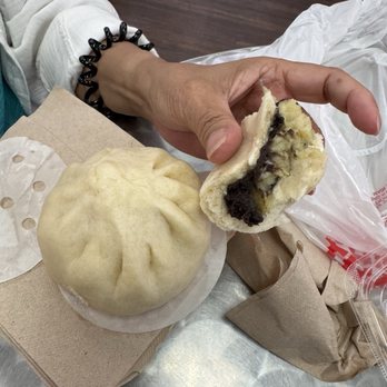 Nikuman-Ya - Steam buns size - small and tasty but not filling - Japanese Near Me - Gardena, California