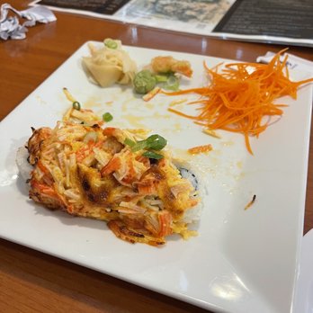 Five Spice Vietnamese - Volcano roll - Vietnamese Near Me - Homestead, Florida