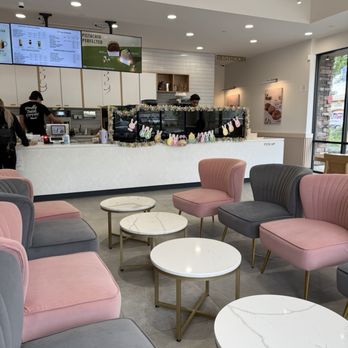 Tous Les Jours - Bakeries Near Me - Brentwood, California