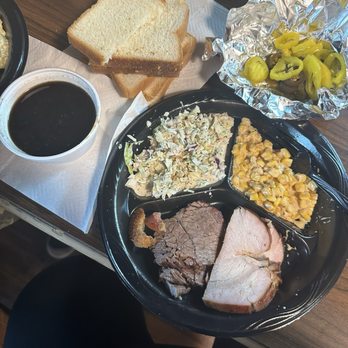 Tony DeMaria's Bar-B-Que - Large plate with coleslaw, creamed corn and gravy - Barbeque Near Me - Waco, Texas Tony DeMaria's Bar-B-Que - Large plate with coleslaw, creamed corn and gravy - Barbeque Near Me - Waco, Texas