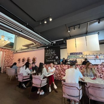 Café Elena - Inside - Cafes Near Me - Zürich, ZH
