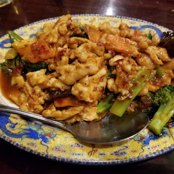 Dragon Palace - Szechuan chicken - Chinese Near Me - Daniel Island, South Carolina