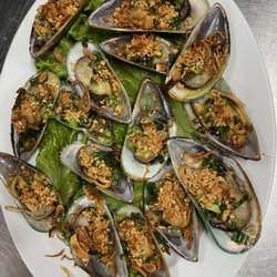 Tasty Asia Restaurant - Grilled Mussels with onion