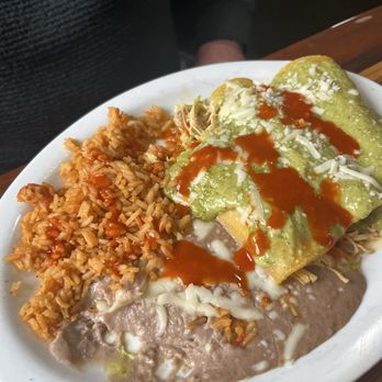 Toros Mexican Grill - Chicken verde enchilada with hot sauce - Mexican Near Me - Nappanee, Indiana Toros Mexican Grill - Chicken verde enchilada with hot sauce - Mexican Near Me - Nappanee, Indiana