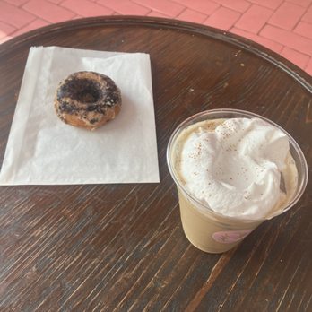Dayglow - Cafe Coquito And Vegan Cookies And Cream Donut - Coffee & Tea Near Me - Los Angeles, California Dayglow - Cafe Coquito And Vegan Cookies And Cream Donut - Coffee & Tea Near Me - Los Angeles, California