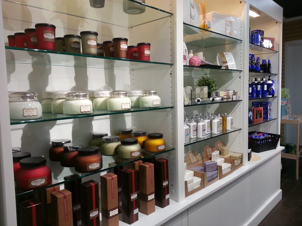 RELIANT PHARMACY Updated October 2024 22 Photos 200 Main St S