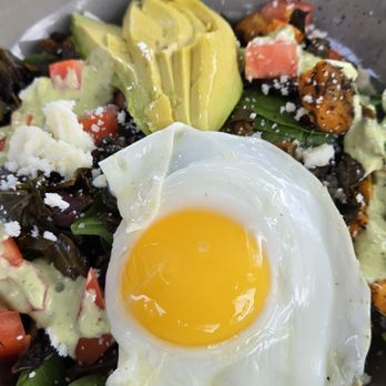 Uptown Eats - Greens N Things Bowl - Cafes Near Me - St. Petersburg, Florida
