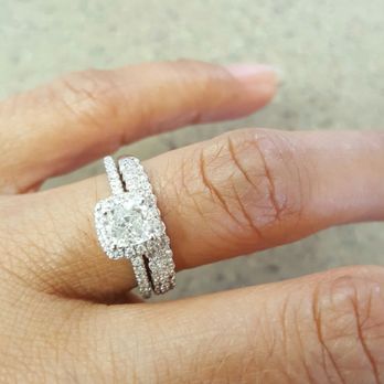 Zales Outlet - Jewelry Near Me - San Clemente, California