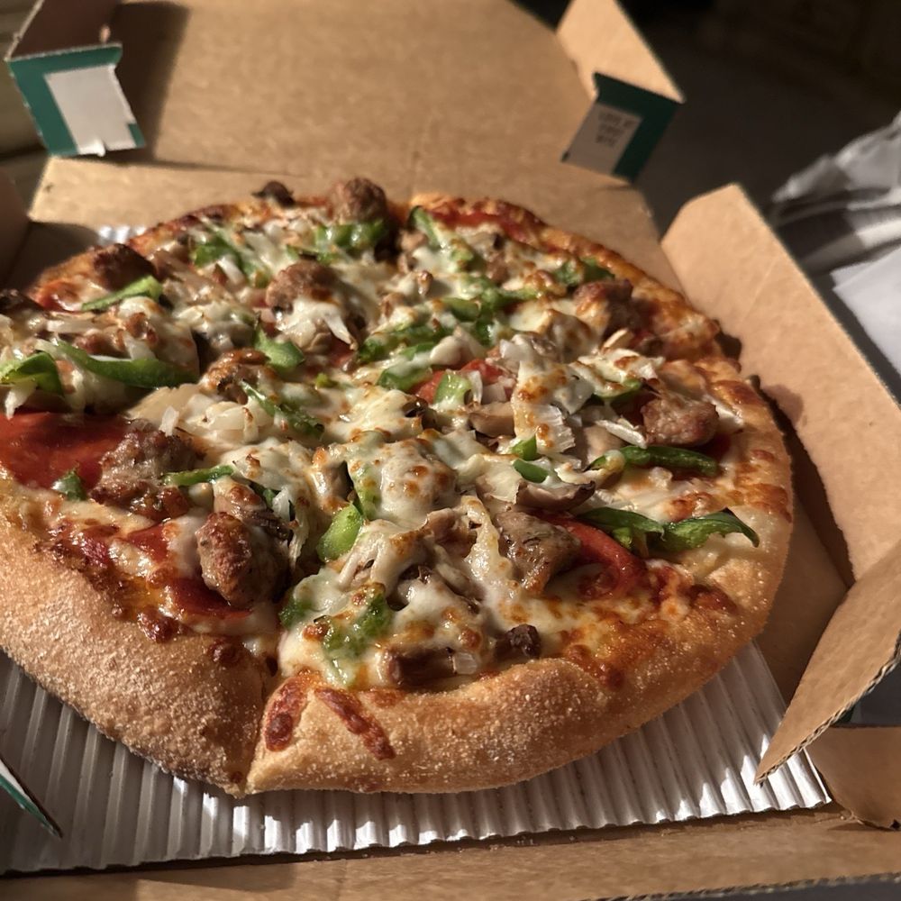 Marco's Pizza - Deluxe - Pizza Near Me - Orlando, Florida Marco's Pizza - Deluxe - Pizza Near Me - Orlando, Florida