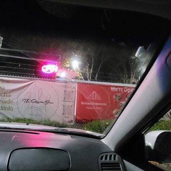 Daddy’s Chickens - Outside the pod at 9pm - Chicken Shop Near Me - Beaverton, Oregon