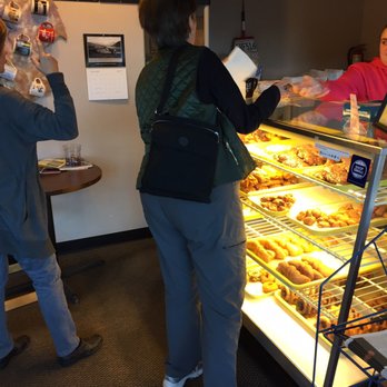 The Happy Donut - The counter - Donuts Near Me - Myrtle Creek, Oregon The Happy Donut - The counter - Donuts Near Me - Myrtle Creek, Oregon