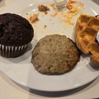 Hampton Inn & Suites Teaneck Glenpointe - Hotels Near Me - Teaneck, New Jersey
