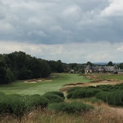 Alwoodley Golf Club - 18th back to the clubhouse