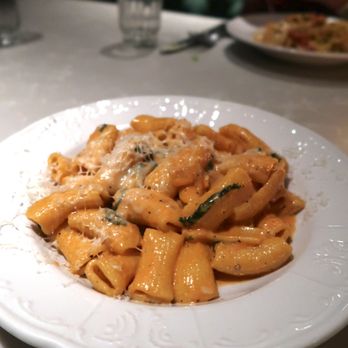 Gigi - rigatoni alla vodka - Italian Near Me - Boston, Massachusetts Gigi - rigatoni alla vodka - Italian Near Me - Boston, Massachusetts