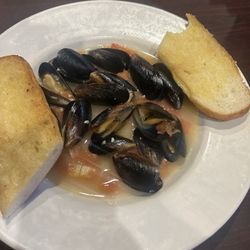 The Place Tavern - Don't order the mussels
