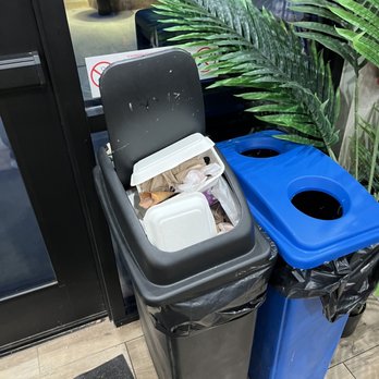 Bumbleberry Bakery - Trash - Ice Cream & Frozen Yogurt Near Me - Springdale, Utah Bumbleberry Bakery - Trash - Ice Cream & Frozen Yogurt Near Me - Springdale, Utah