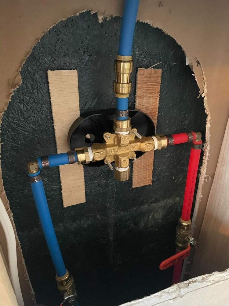 Slide of Handy Mannys Renovation