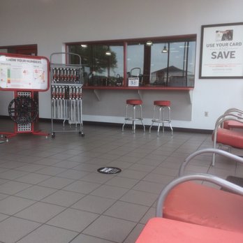 Discount Tire - Clean waiting room, no crowd. - Tires Near Me - Sugar Land, Texas Discount Tire - Clean waiting room, no crowd. - Tires Near Me - Sugar Land, Texas