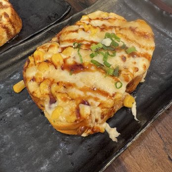 Sumo AYCE Sushi - Corn Cheese Garlic Bread - Japanese Near Me - Honolulu, Hawaii