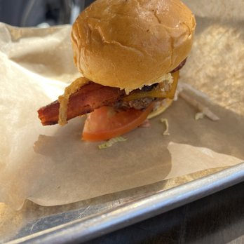 Burger Bench - Smokehouse slider - American Near Me - Escondido, California Burger Bench - Smokehouse slider - American Near Me - Escondido, California