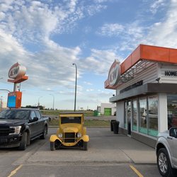A&W - Storefront