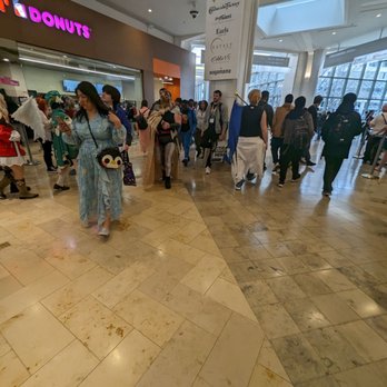 Prudential Center  - Dunkin' donuts - Shopping Centers Near Me - Boston, Massachusetts