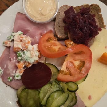 Solvang Restaurant - Mini sandwich sampler - Scandinavian Near Me - Solvang, California Solvang Restaurant - Mini sandwich sampler - Scandinavian Near Me - Solvang, California