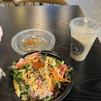 Poke Lounge - Poke Near Me - Riverside, California