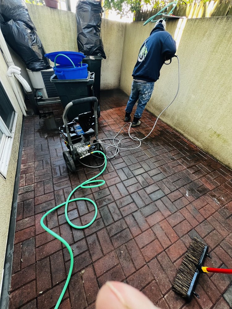 Slide of Geovany's Paint Home Remodel