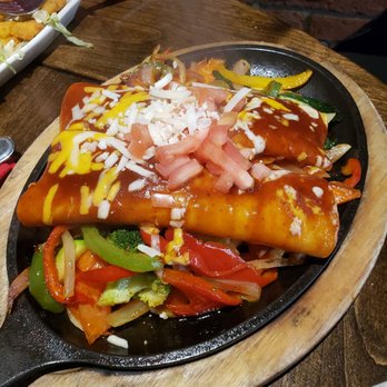 El Adobe - Veggie fajitas for wife - Latin American Near Me - San Juan Capistrano, California
