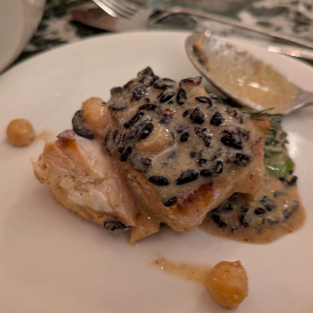 Great White - Salmon curry - Cafes Near Me - Los Angeles, California