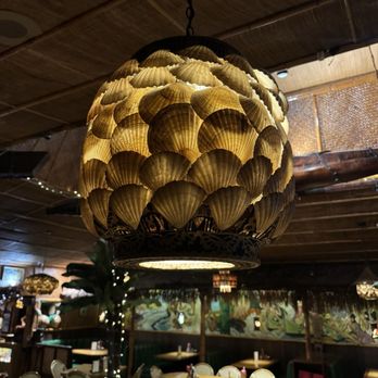 Damon's Steak House - OA shell lamp in dining area - Steakhouses Near Me - Glendale, California