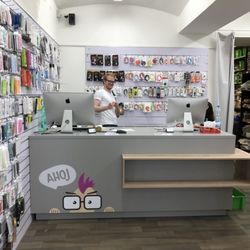 AppleMix - Nový interiér obchodu.