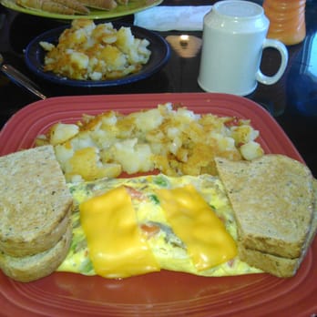 JT's Diner - my breakfast of hash browns buttered rye toast and a veggie omelet with mushrooms onions tomatoes and green peppers with American cheese - Diners Near Me - Willoughby, Ohio JT's Diner - my breakfast of hash browns buttered rye toast and a veggie omelet with mushrooms onions tomatoes and green peppers with American cheese - Diners Near Me - Willoughby, Ohio