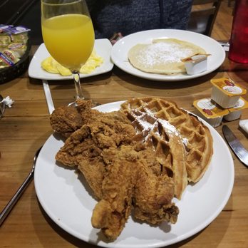 Daisy Mae’s - Fried chicken and waffles, BOGO mimosa - Breakfast & Brunch Near Me - New Orleans, Louisiana Daisy Mae’s - Fried chicken and waffles, BOGO mimosa - Breakfast & Brunch Near Me - New Orleans, Louisiana
