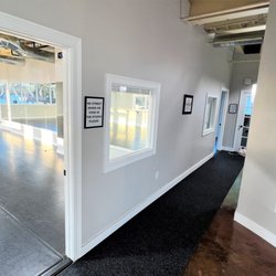 Soles Dance Academy - Studio M/Z Hallway