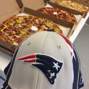 Combo's Pizza - Pizzas next to a winning team - Pizza Near Me - Fullerton, California Combo's Pizza - Pizzas next to a winning team - Pizza Near Me - Fullerton, California