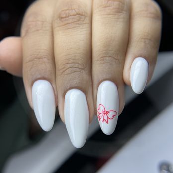 Ainaline Beauty - Nail Salons Near Me - Brooklyn, New York